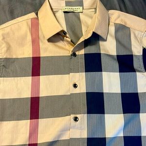 Burberry bottom up shirt size medium